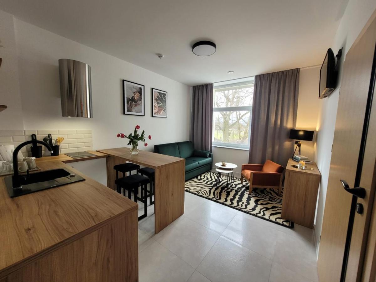 Good Sleep Bed and Breakfast Kolonowskie Exteriör bild