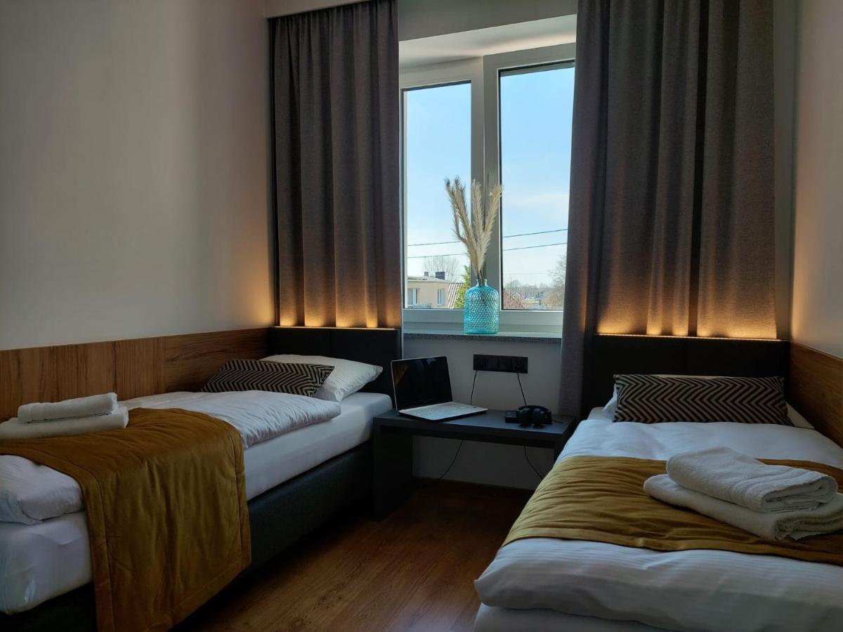 Good Sleep Bed and Breakfast Kolonowskie Exteriör bild